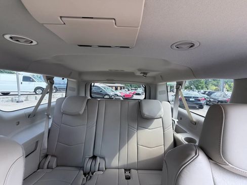 Used 2020 Cadillac Escalade ESV Premium Luxury AWD/4WD image 35
