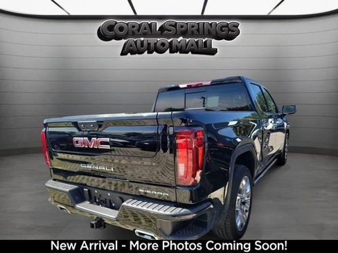 Used 2025 GMC Sierra 1500 Denali w/ Denali Reserve Package AWD/4WD image 4