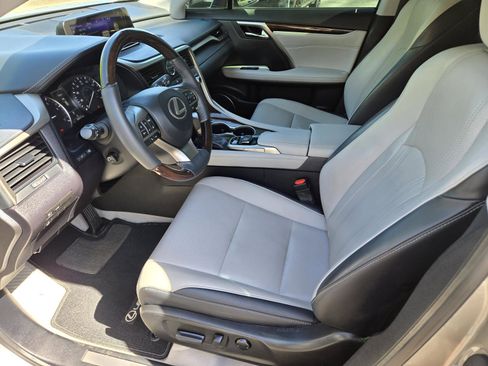 Used 2017 Lexus RX 350 FWD w/ Premium Package image 16