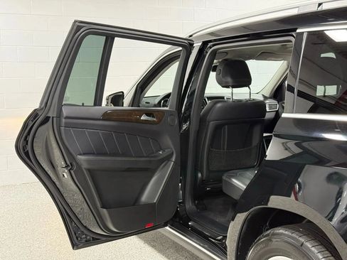 Used 2016 Mercedes-Benz GL 450 4MATIC image 57