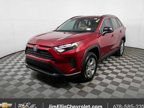 Used 2023 Toyota RAV4 LE AWD/4WD image 24