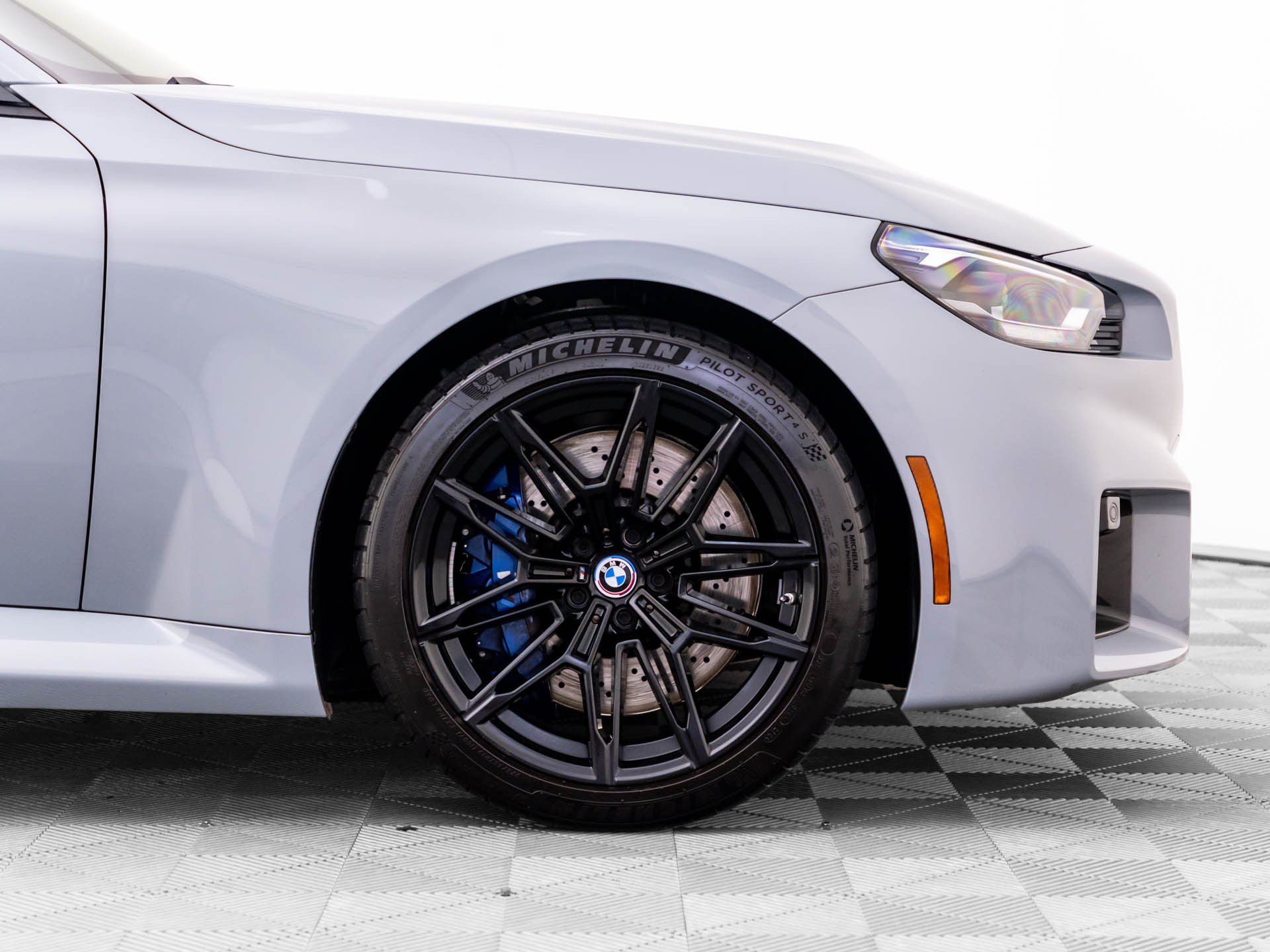 Used 2023 BMW M2 RWD image 32