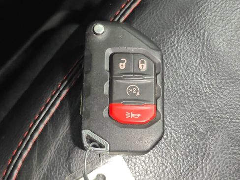 Used 2018 Jeep Wrangler Unlimited Rubicon AWD/4WD image 11
