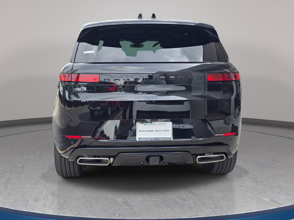 New 2027 Land Rover Range Rover Sport Dynamic SE AWD/4WD image 6