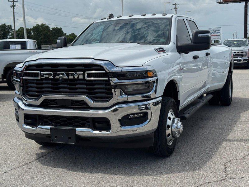 Used 2025 RAM 3500 Tradesman AWD/4WD image 8