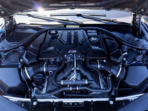 Used 2025 BMW M8 Competition AWD/4WD image 30