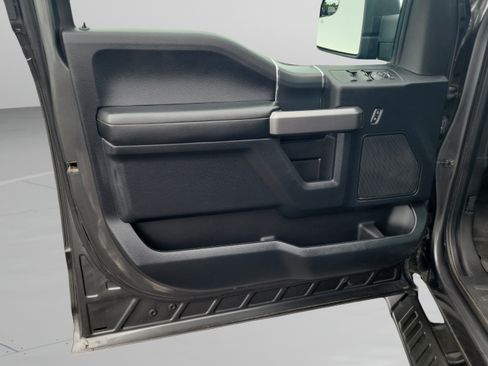 Used 2020 Ford F150 XLT w/ Equipment Group 302A Luxury AWD/4WD image 17