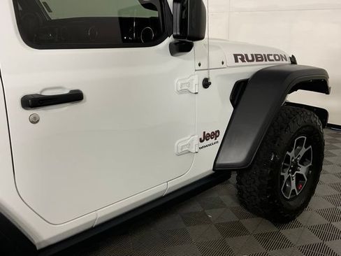 Used 2022 Jeep Wrangler Rubicon AWD/4WD image 8