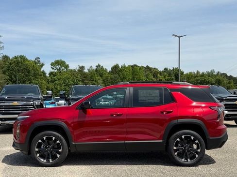 New 2026 Chevrolet Equinox RS w/ LPO, Floor Liner Package FWD image 8