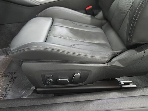 Used 2024 BMW M4 xDrive Competition image 23