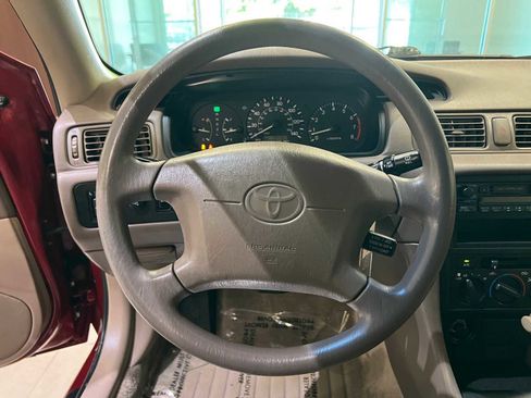 Used 1998 Toyota Camry LE image 18