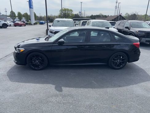 Used 2022 Honda Civic Sport image 2