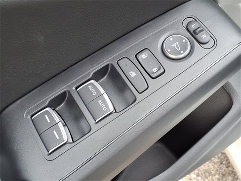 New 2025 Acura Integra image 14