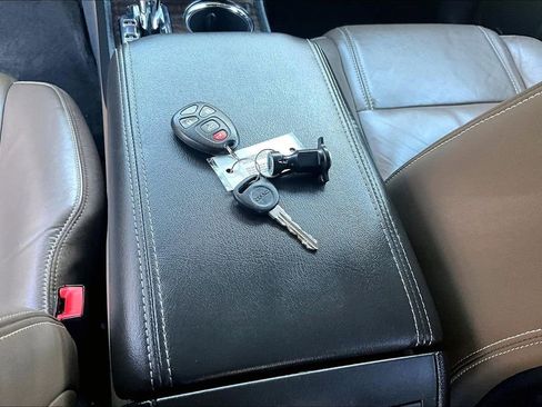 Used 2017 GMC Acadia Limited SLT image 13