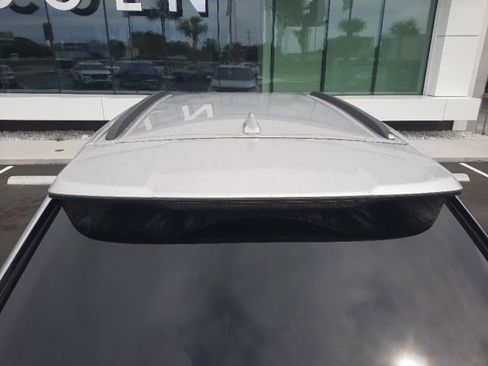 Used 2018 Ford Edge SEL w/ Equipment Group 201A FWD image 5