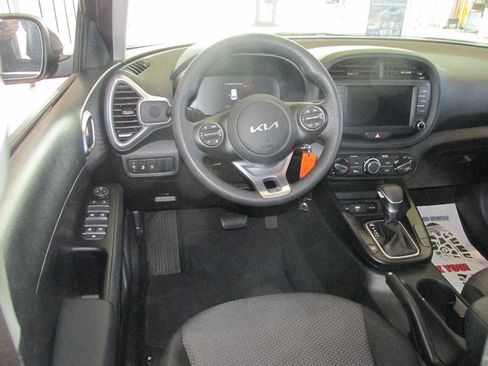 Used 2024 Kia Soul LX w/ Option Group 015 image 14
