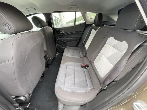 Certified 2024 Chevrolet Trax LS w/ LS Convenience Package image 33