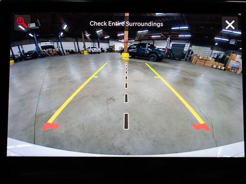 Used 2023 Jeep Grand Cherokee 4WD 4xe image 21