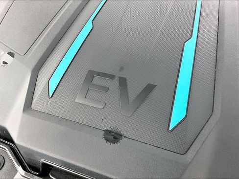 Used 2022 Hyundai Ioniq 5 SE w/ Cargo Package image 39