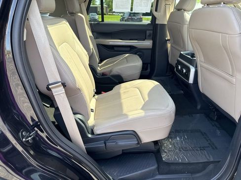 Used 2024 Ford Expedition Limited AWD/4WD image 24