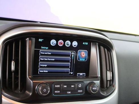 Used 2017 Chevrolet Colorado LT w/ LT Convenience Package AWD/4WD image 18
