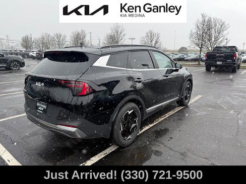 Certified 2026 Kia Sportage EX w/ EX Panorama Roof Package image 5