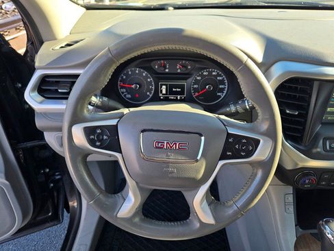 Used 2017 GMC Acadia SLE image 34