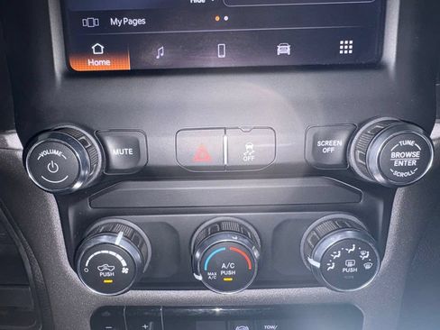 Used 2022 RAM 2500 Tradesman AWD/4WD image 23
