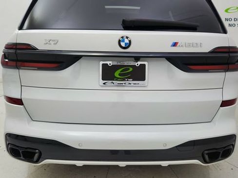 Used 2025 BMW X7 M60i AWD/4WD image 11