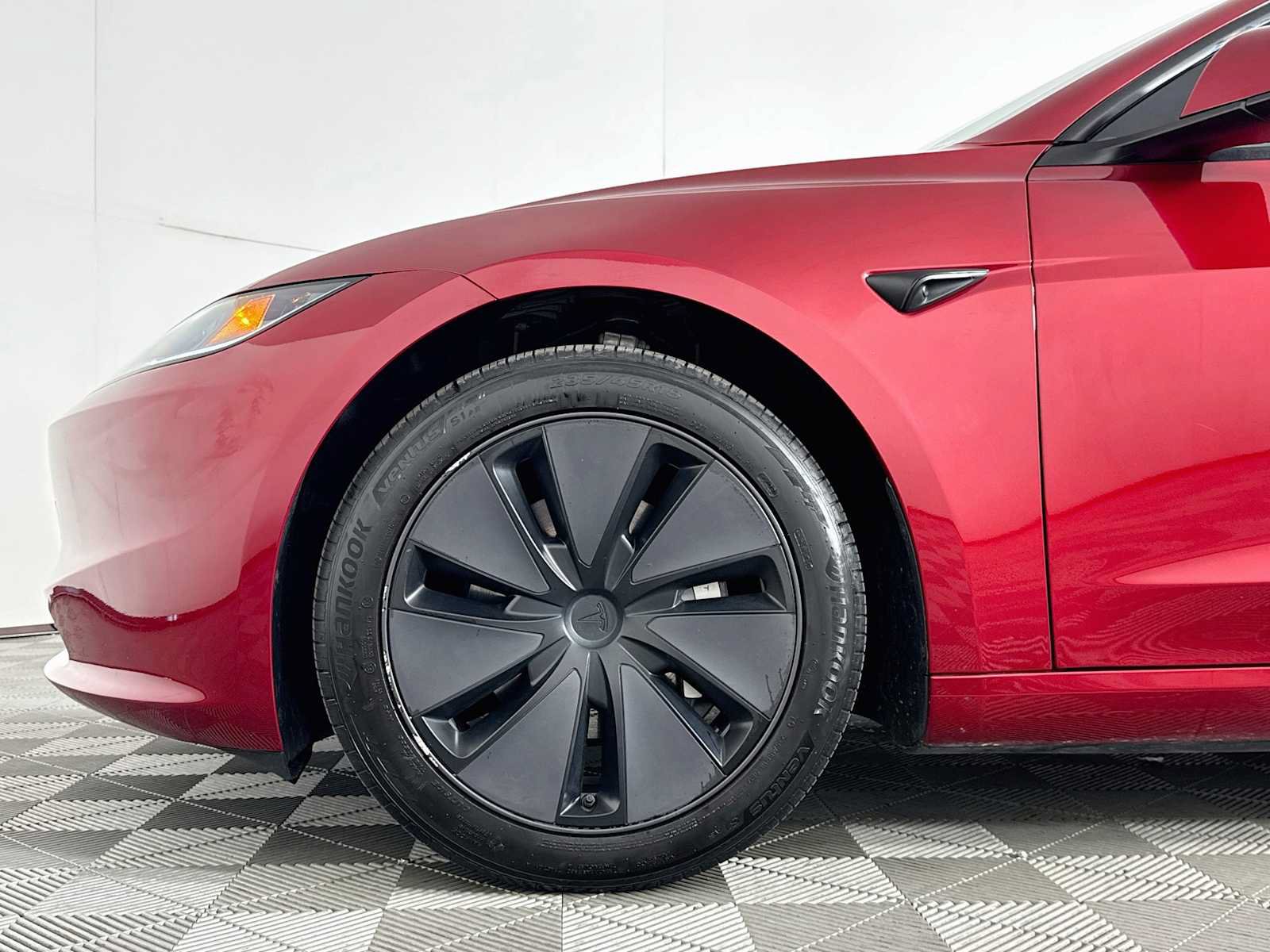 Used 2024 Tesla Model 3 Standard Range RWD image 27