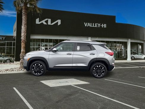 Used 2023 Chevrolet TrailBlazer LT image 9