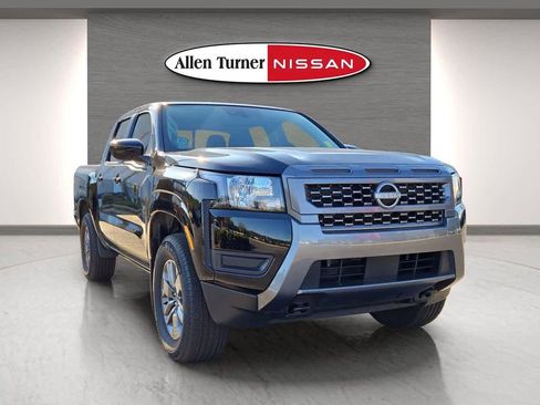 Used 2025 Nissan Frontier SV AWD/4WD image 2