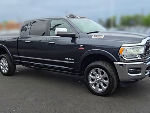 Used 2021 RAM 2500 Limited AWD/4WD image 3