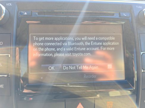 Used 2015 Toyota Camry XLE image 24