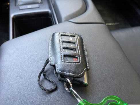 Used 2020 Lexus ES 350 w/ Premium Package image 31