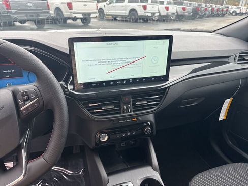 New 2026 Ford Escape ST-Line Select w/ Tech Pack #2 image 28