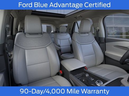 Used 2026 Ford Explorer Active w/ Active Comfort Package AWD/4WD image 11
