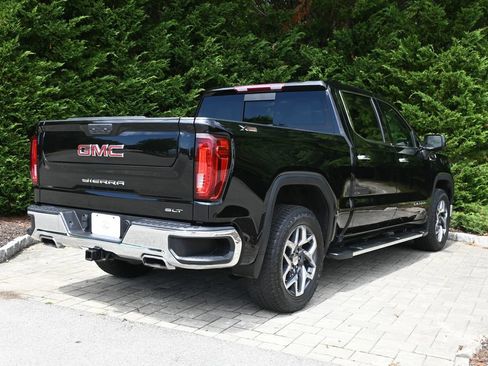 Used 2023 GMC Sierra 1500 SLT w/ SLT Premium Package AWD/4WD image 7