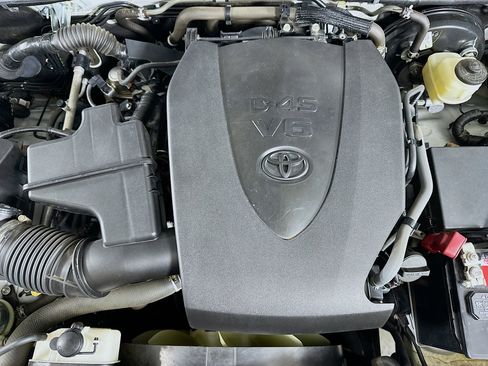 Used 2021 Toyota Tacoma TRD Off-Road RWD image 31