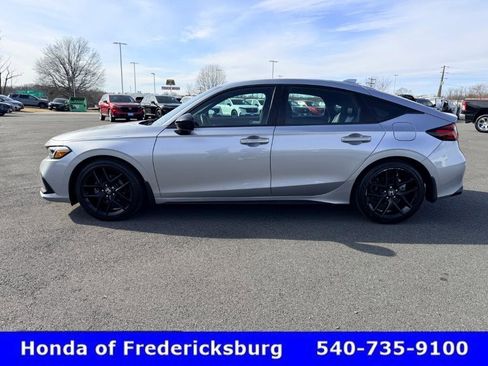 Used 2023 Honda Civic Sport image 3