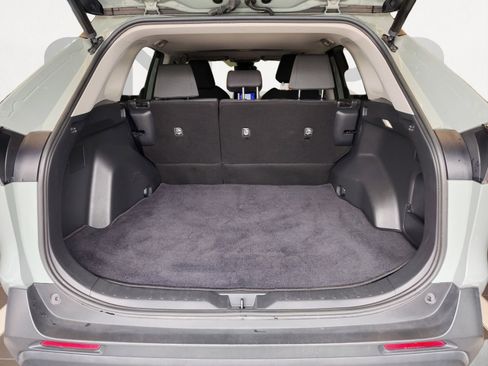 Used 2023 Toyota RAV4 XLE w/ Convenience Package FWD image 15