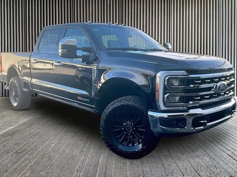 Used 2023 Ford F250 Lariat w/ Lariat Ultimate Package image 11