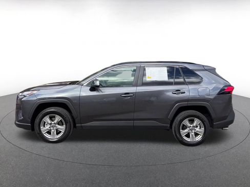 Used 2025 Toyota RAV4 XLE image 9