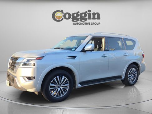 Used 2024 Nissan Armada SL w/ Captain's Chairs Package image 1