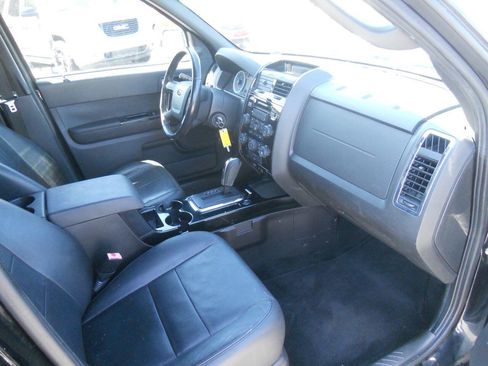 Used 2010 Ford Escape Limited AWD/4WD image 16
