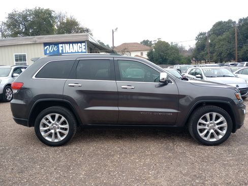 Used 2017 Jeep Grand Cherokee Limited w/ Luxury Group II image 8