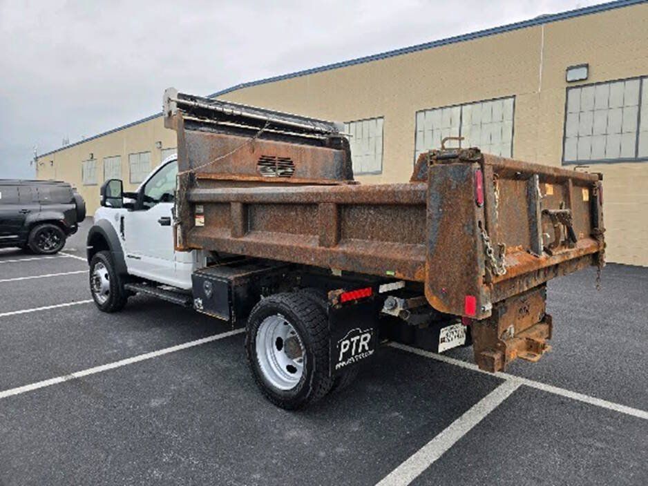Used 2022 Ford F550 4x4 Regular Cab Super Duty image 7