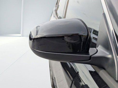 Certified 2025 Jeep Compass Sport image 10