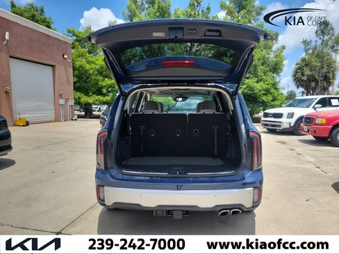 Certified 2024 Kia Telluride SX w/ Towing Package AWD/4WD image 34