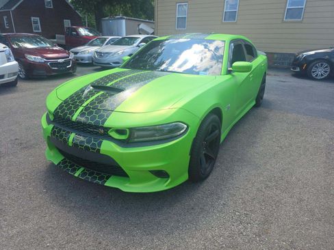 Used 2019 Dodge Charger Scat Pack w/ Plus Group RWD image 1